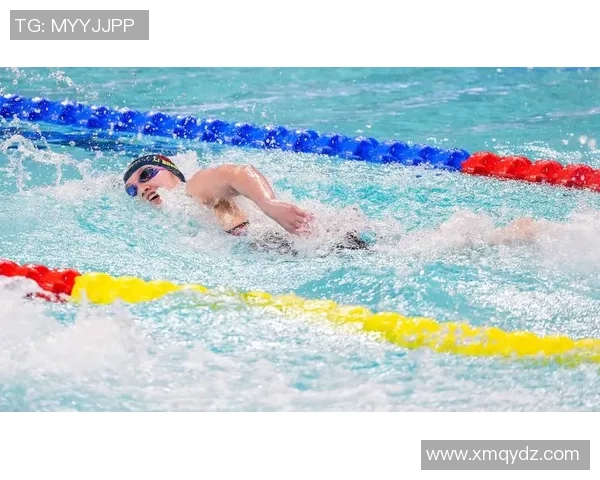 自由泳呼吸技巧与训练方法全面解析 提升游泳效率与持久力的关键因素 自由泳呼吸技巧与训练方法全面解析 提升游泳效率与持久力的关键因素